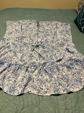 Time and Tru White and Blue Floral Swim Coverup